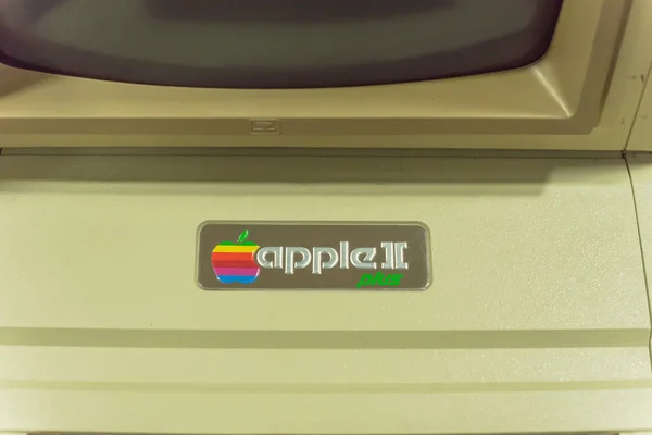 Logo en gros plan du vieil ordinateur Apple II — Photo
