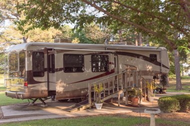 Dallas, Teksas yakınlarındaki eğlence araçları Rv ve kamp parkı