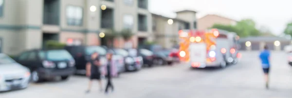 Panoramic view blurry background fire disaster event at apartment complex in America — Stock Photo, Image