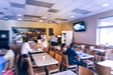 Bulanık arka plan insanlar kompakt Tay restoran kafede tezgahta paket yemek sipariş