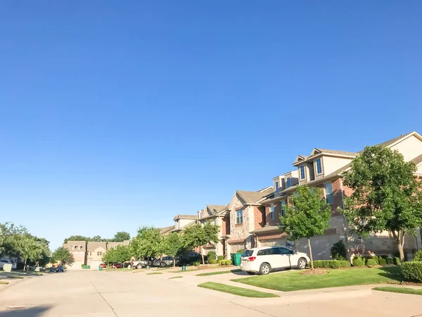 Новый жилой район в пригороде Далласа, Техас — стоковое фото
