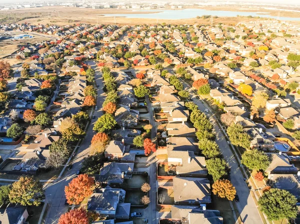 Top view large sprawl residential neighborhood in fall season near Dallas — Stock Photo, Image