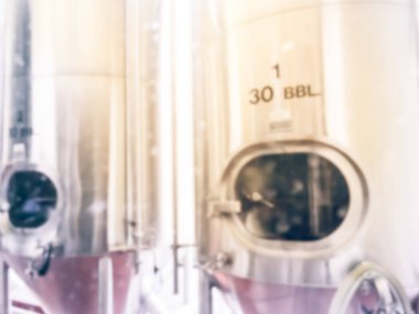Dallas, Teksas yakınlarındaki zanaat bira ve microbrews tankları tanklarıbulanık arka plan yakın çekim görünümü