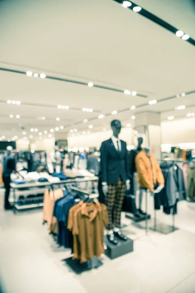 Відфільтроване зображення розмите тло тенденції падіння колекцію чоловічого одягу магазин в Техасі, Америка — стокове фото