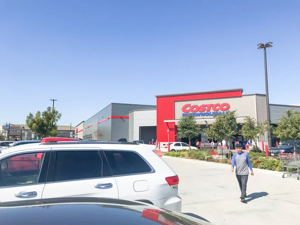 Vista desde el estacionamiento del almacén Cosco en Churchill Way, Dallas —  Fotos de Stock