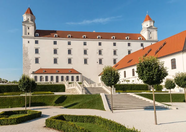 Château Bratislav Bratislavsky Hrad Avec Jardin Baroque Bratislava Slovaquie — Photo