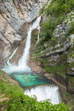 Savica, Slovenya 'daki Triglavski narodni parkına düştü