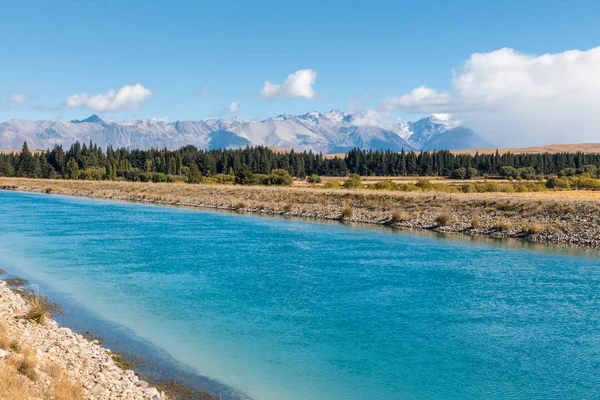 Canal Tekapo País Mackenzie Con Los Alpes Del Sur Fondo — Foto de Stock