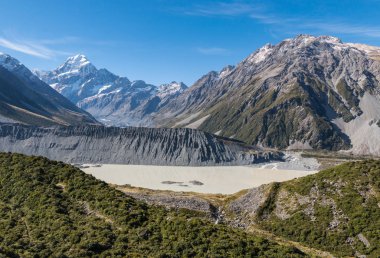 Mt Cook Ulusal Parkı'nda Cook Mt Ile Mueller Gölü, Güney Adası, Yeni Zelanda