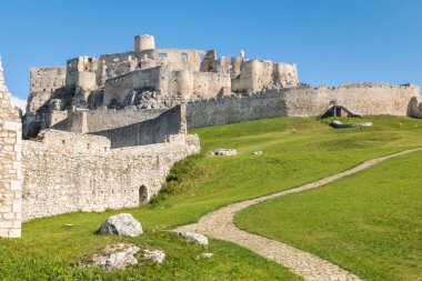 Spissky Hrad 'ın kalıntıları - Doğu Slovakya' daki Spis Kalesi, Orta Avrupa