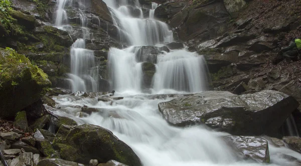 Shipot Shipit - salah satu yang paling indah dan air terjun yang paling penuh — Stok Foto