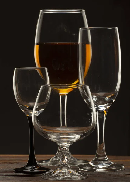 Glas Stilleven Beeld Glas Rode Wijn Een Glas Een Zwarte — Stockfoto