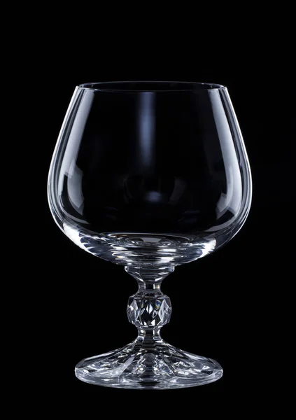 Close Van Lege Glas Voor Cognac Geïsoleerd Zwarte Achtergrond — Stockfoto