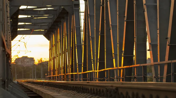 Railway Bridge Steel Structures Sunset Background Close — Stock Photo, Image