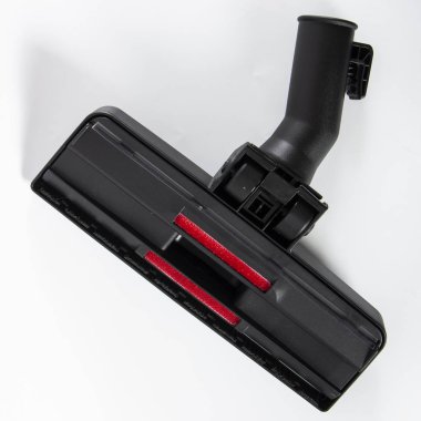 Elektrik süpürgesi beyaz bir arka plan üzerinde siyah meme yakın çekim