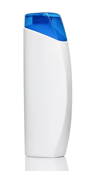 Valkoinen Shampoo Pullo Sininen Korkki Valkoisella Taustalla Lähikuva — kuvapankkivalokuva