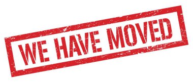 Kırmızı, kirli, dikdörtgen damgalı bir tabela taşıdık..