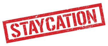 STAYCATION Kırmızı grungy dikdörtgen mühür işareti.