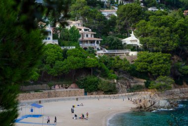 Cala de Sant Francesc, Blanes, Costa Brava, İspanya çevre Bay beach resort