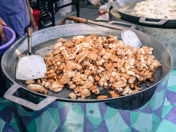 Gebakken inktvis met knoflook peper, Thais Street Food — Stockfoto