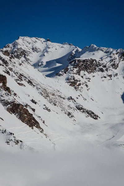 Hiver Montagnes Snowboard Nuages Blancs — Photo