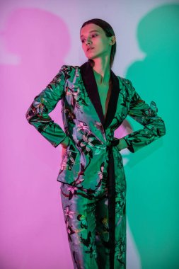 kostüm, açık kırmızı gözler