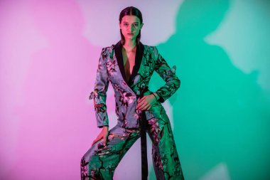 kostüm, açık kırmızı gözler