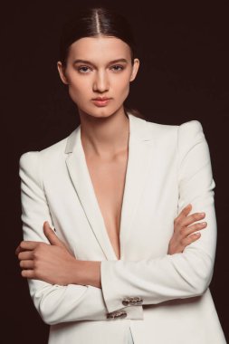 Portre, doğal güzel, büyük gözler, duygu.