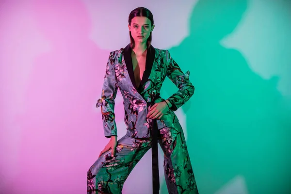 kostüm, açık kırmızı gözler