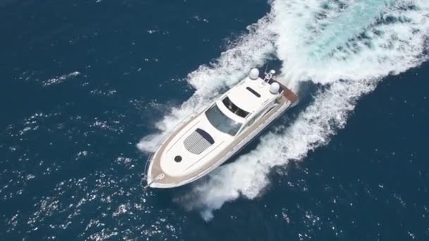 Scenic Footage Luxury Yacht Sea Sunny Day — Stock Video