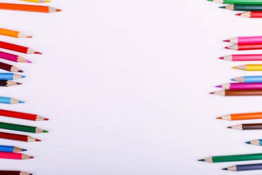 Renkli kalemler, okul malzemeleri çizim, desen, kopya alanı için.