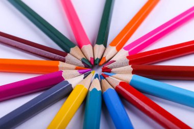 Renkli kalemler, okul malzemeleri çizim, desen, kopya alanı için.