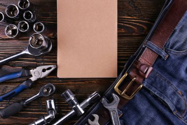 Araçlar bir masaya koydu, çalışma günü, kopya alanı Iş alanı kavramı organize.