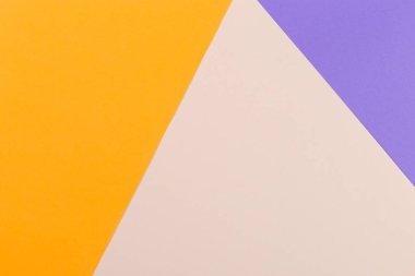 Kağıt boş mor, sarı, pastel arka plan, geometrik olarak yer. Sunular için renk boş, kopyalama alanı.