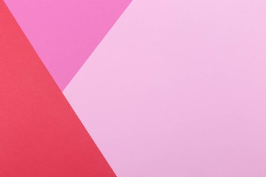 Kağıt pembe, kırmızı, pastel boş arka plan, geometrik olarak yer. Sunular için renk boş, kopyalama alanı.