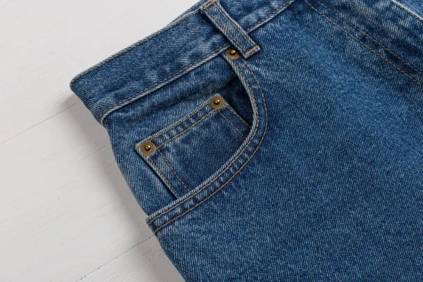 Blå jeans närbild, främre ficka, casual stil. — Stockfoto