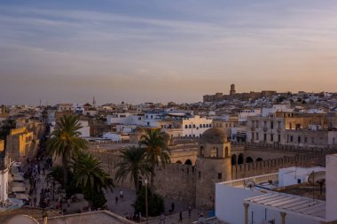 Susa, Tunus - 8 Eylül 2025 - Orta Susa 'nın güzel hava manzarası