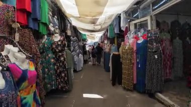 Almaty, Kazakistan - 18 Haziran 2025 - Almatı 'daki ünlü Yeşil Pazar