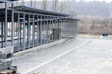 Köpekler için bir barınak sadaka ve merhamet, hayvan barınağı, köpek kurtarma, gönüllü iş tema için muhafazaları inşaatı