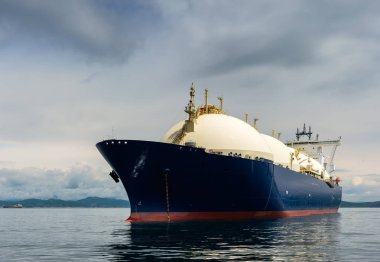 LNG-tanker, yoldaki çapa.