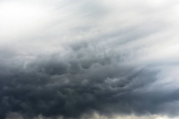 Nuvens Mamíferos Enchem Céu Depois Uma Tempestade Supercélulas Que Passa — Fotografia de Stock