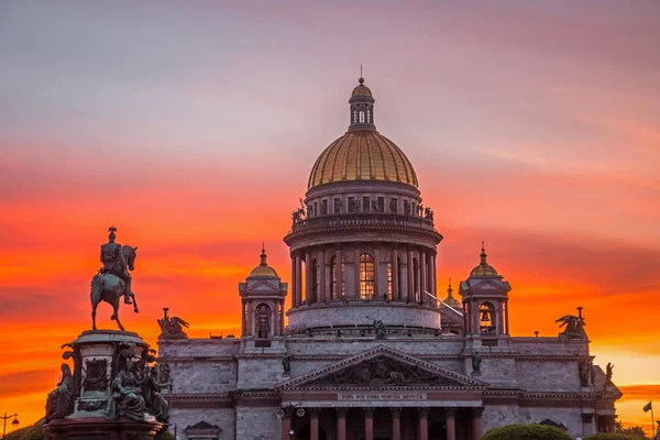 Cattedrale Sant Isacco Piazza San Pietroburgo Sera Cielo Luminoso Arancio — Foto Stock