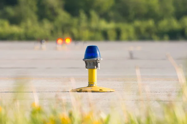 Grond Kant Lamp Taxibaan Luchthaven — Stockfoto