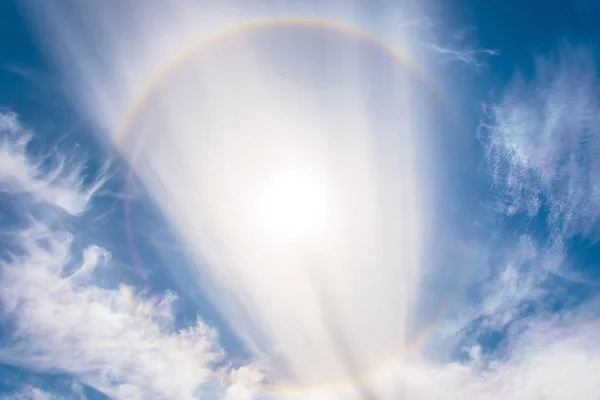 Sun Halo Occurring Due Ice Crystals Atmosphere — Stock Photo, Image