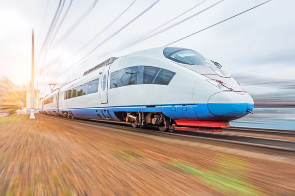Trem Elétrico Moderno Alta Velocidade Com Borrão Movimento — Fotografia de Stock