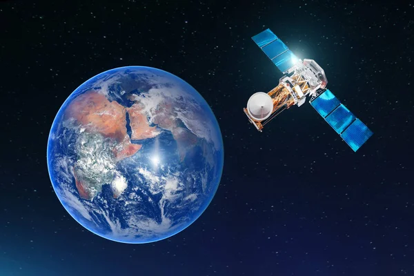 Satellite Telecommunication Connection Transmits Radio Communication Geostationary Orbit Earth Background — Stock Photo, Image
