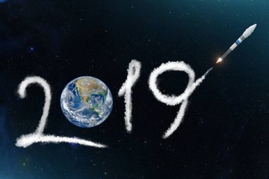 Uzay mekiği roket Dünya gezegenine 2019 iz bırakır. Bilimsel bir yeni yıl Dünya - Kuzey ve Güney Amerika kavramı. Nasa tarafından döşenmiş bu görüntü unsurları