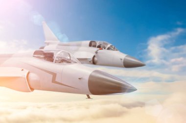Savaş savaşçıların yüksek gökyüzünde uçan bir çift. Pilotlar kokpitte görünümünü