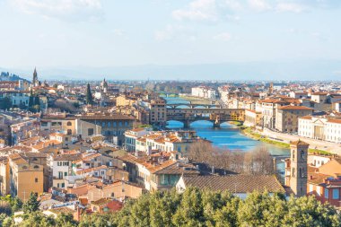 Ponte Vecchio Köprüsü Floransa günde, İtalya