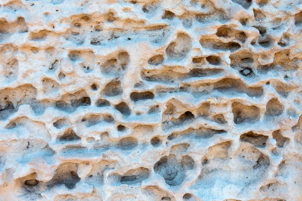 Розмірні отвори в землі зрізані піском . — стокове фото